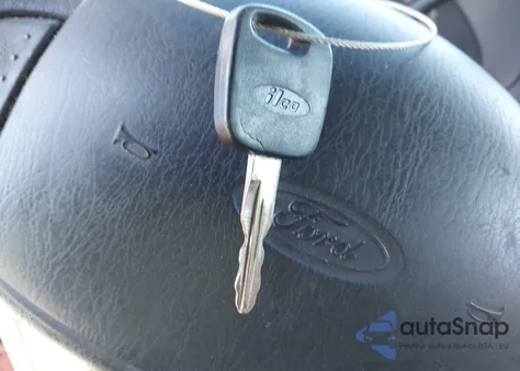 1999 Ford F-150 Lariat/Xl/Xlt from USA, damaged, VIN 1FTRX18L4XNB90261